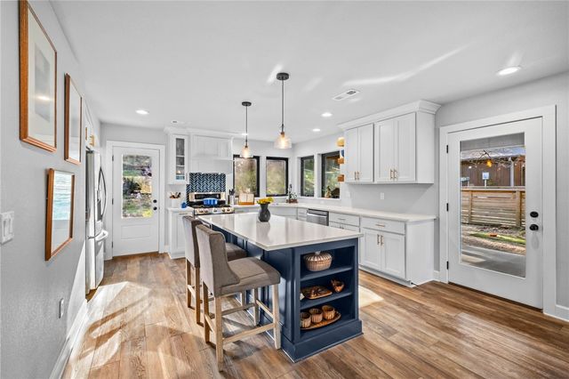 604 N Vinson Avenue, Fayetteville, AR 72701