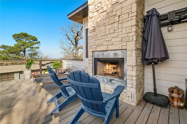 604 N Vinson Avenue, Fayetteville, AR 72701