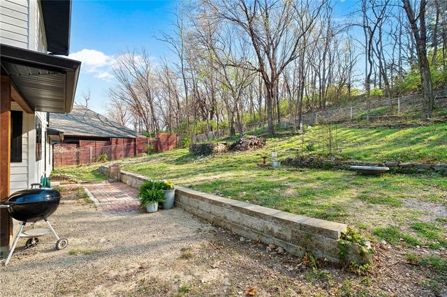 604 N Vinson Avenue, Fayetteville, AR 72701