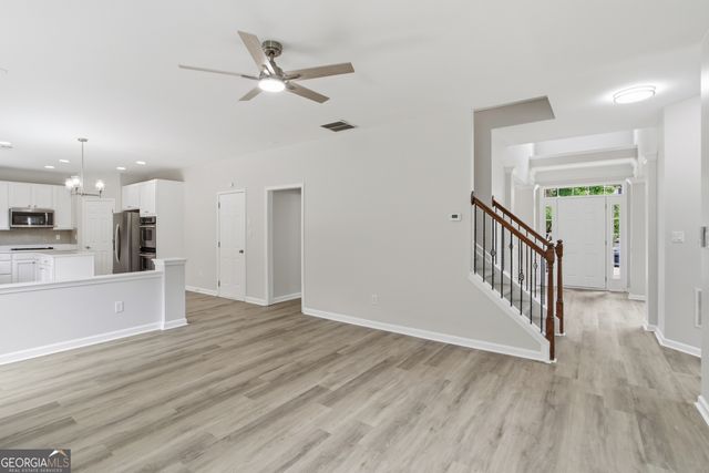 4520 Creekside Cove, College Park, GA 30349