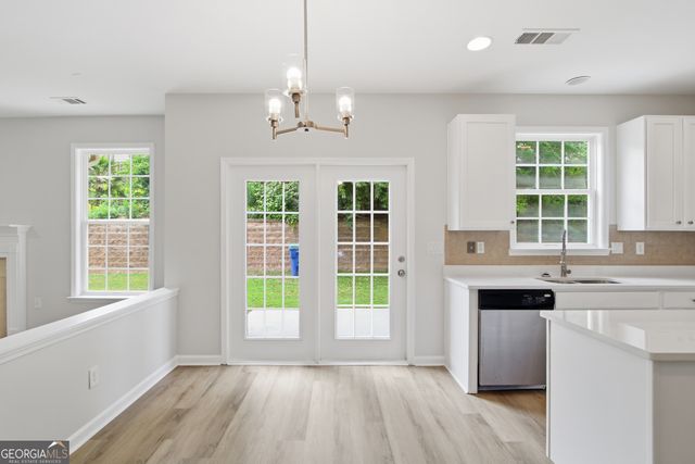 4520 Creekside Cove, College Park, GA 30349