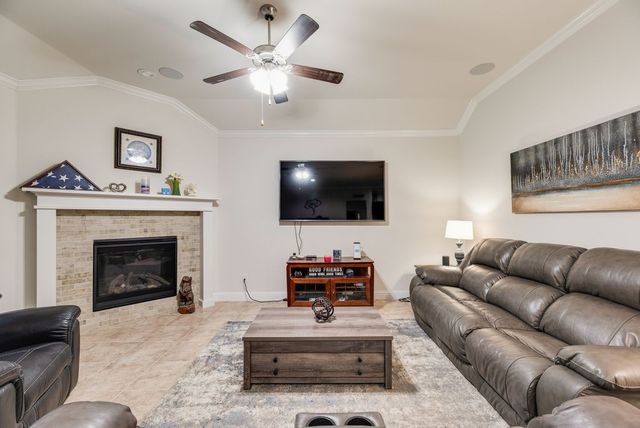 8116 Glenn Day Drive, Arlington, TX 76002