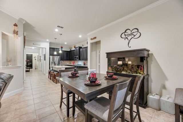 8116 Glenn Day Drive, Arlington, TX 76002