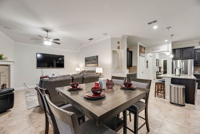 8116 Glenn Day Drive, Arlington, TX 76002