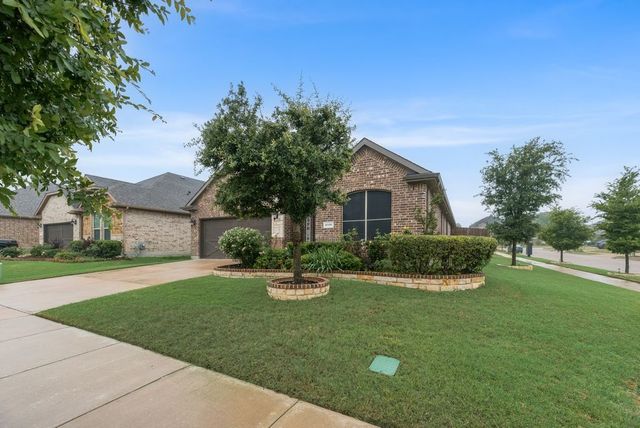 8116 Glenn Day Drive, Arlington, TX 76002