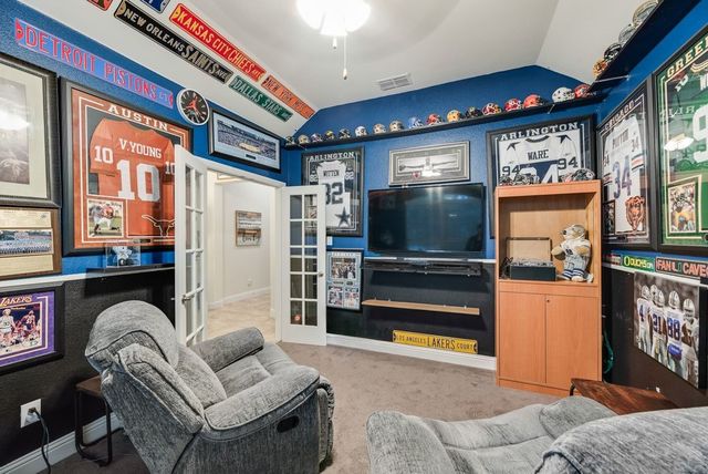 8116 Glenn Day Drive, Arlington, TX 76002