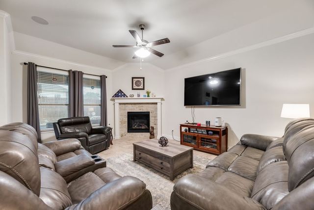 8116 Glenn Day Drive, Arlington, TX 76002