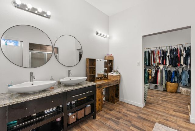 7 Charles Way, Edgewood, NM 87015