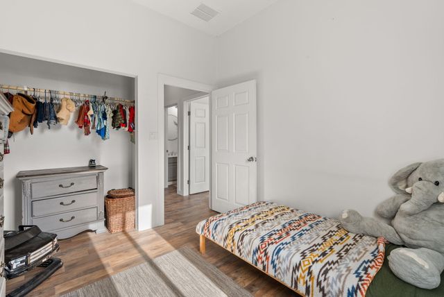 7 Charles Way, Edgewood, NM 87015