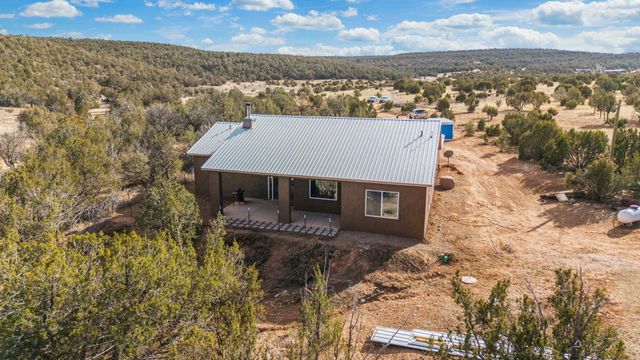 7 Charles Way, Edgewood, NM 87015