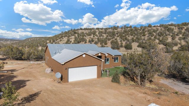 7 Charles Way, Edgewood, NM 87015