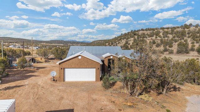 7 Charles Way, Edgewood, NM 87015