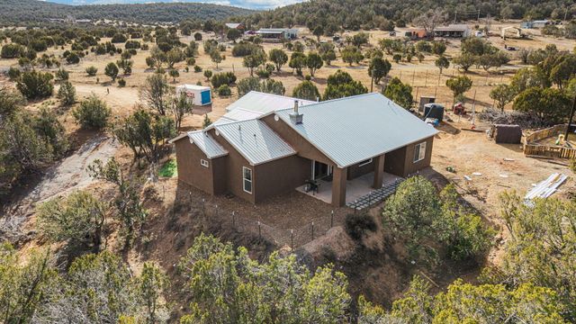 7 Charles Way, Edgewood, NM 87015