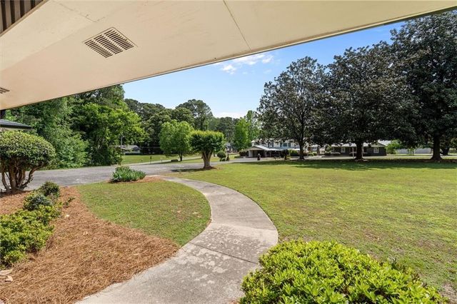 4671 Dogwood Dr, Acworth, GA 30101
