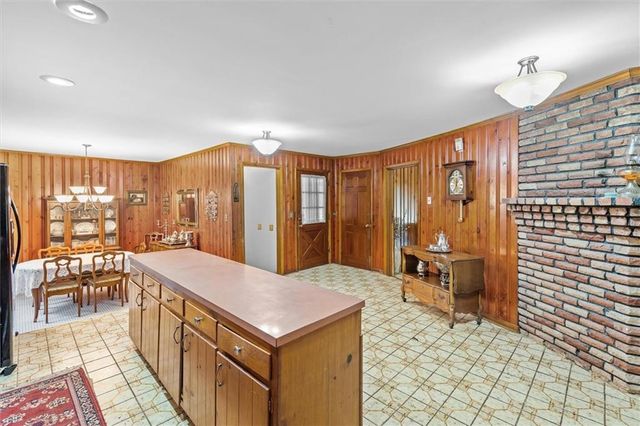 4671 Dogwood Dr, Acworth, GA 30101