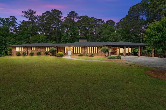 4671 Dogwood Dr, Acworth, GA 30101