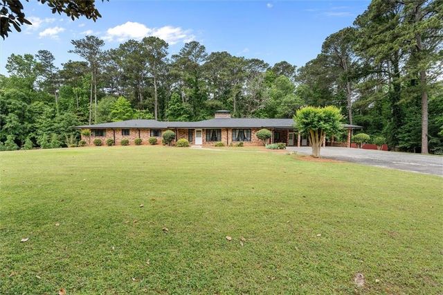 4671 Dogwood Dr, Acworth, GA 30101