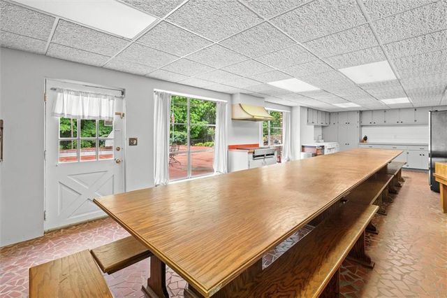 4671 Dogwood Dr, Acworth, GA 30101