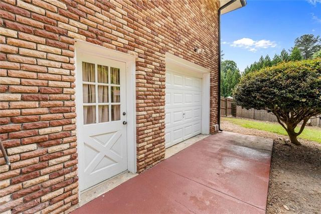 4671 Dogwood Dr, Acworth, GA 30101