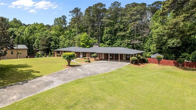 4671 Dogwood Dr, Acworth, GA 30101