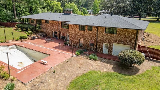 4671 Dogwood Dr, Acworth, GA 30101