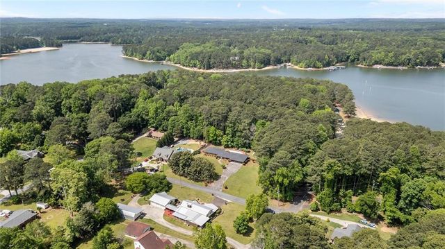 4671 Dogwood Dr, Acworth, GA 30101