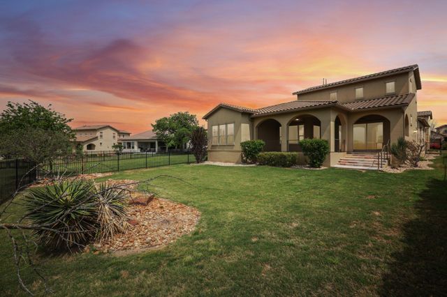 109 Charmstone LN, Georgetown, TX 78628