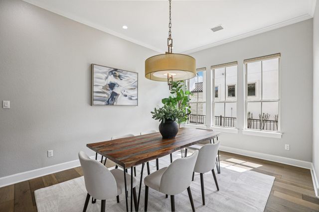 109 Charmstone LN, Georgetown, TX 78628