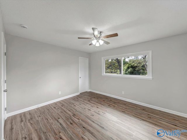 2215 Morningside Drive NW, Huntsville, AL 35810