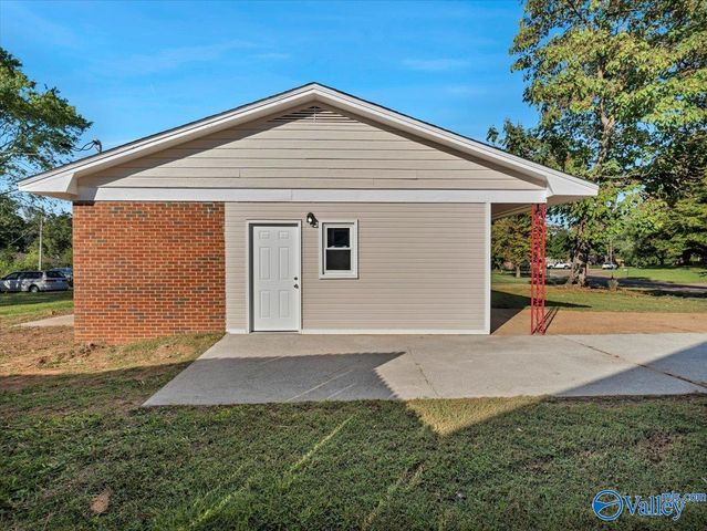 2215 Morningside Drive NW, Huntsville, AL 35810