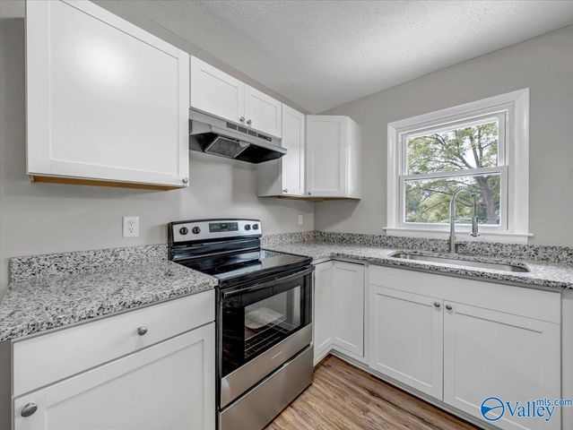 2215 Morningside Drive NW, Huntsville, AL 35810