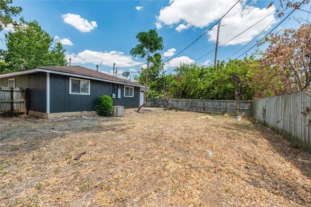 1511 Casey LN, Round Rock, TX 78664