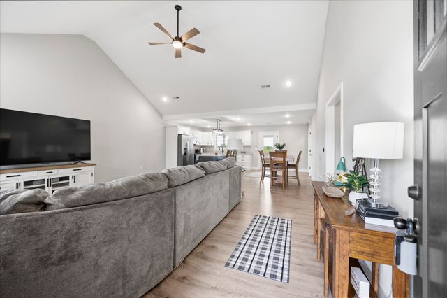 1137 Mission Drive, Richmond, KY 40475