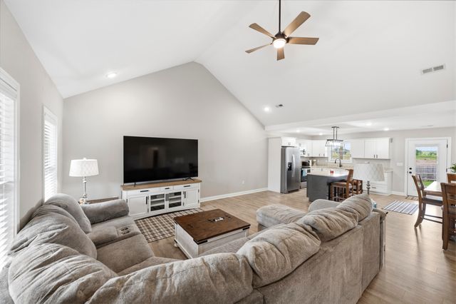 1137 Mission Drive, Richmond, KY 40475