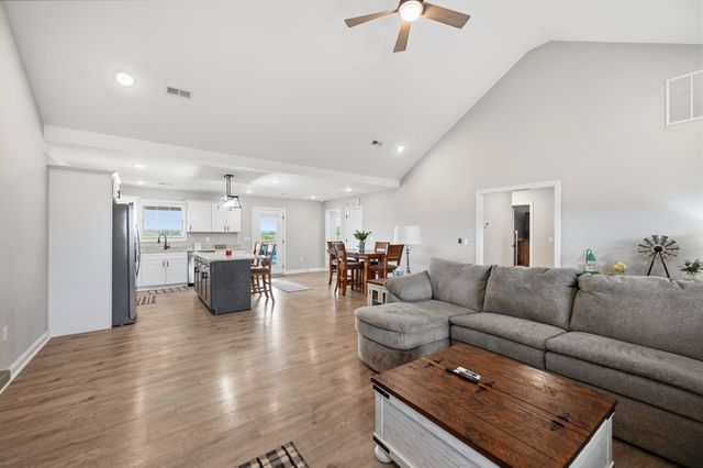 1137 Mission Drive, Richmond, KY 40475