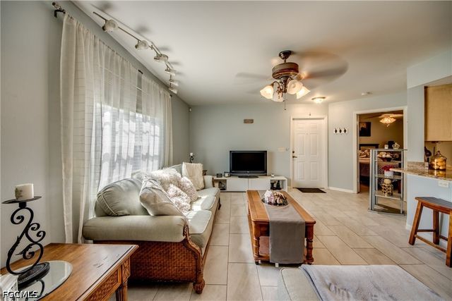 1761 Four Mile Cove PKWY 513, Cape Coral, FL 33990