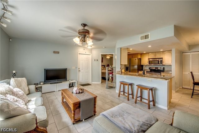 1761 Four Mile Cove PKWY 513, Cape Coral, FL 33990