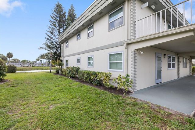 72 Monaco B 72, Delray Beach, FL 33446
