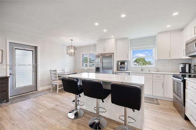 72 Monaco B 72, Delray Beach, FL 33446