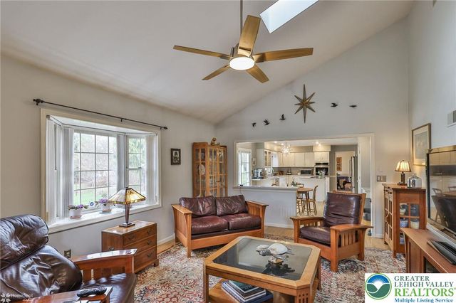 3277 Marchant Drive, Bethlehem City, PA 18017