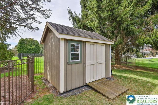 3277 Marchant Drive, Bethlehem City, PA 18017