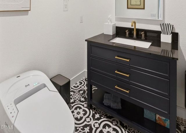 911 Vallecito Drive, Ventura, CA 93001