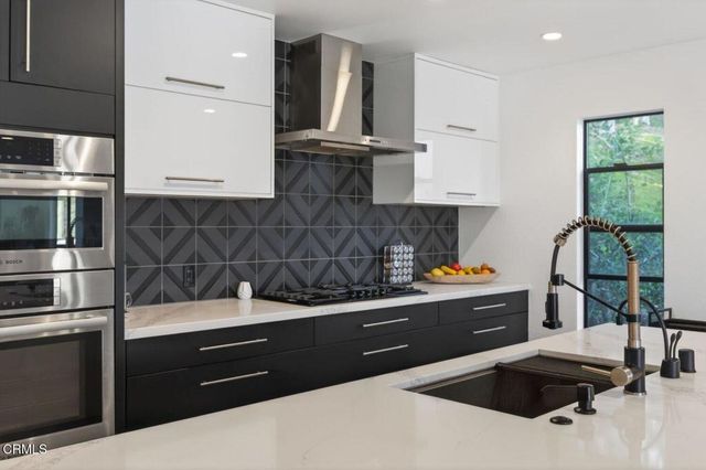 911 Vallecito Drive, Ventura, CA 93001