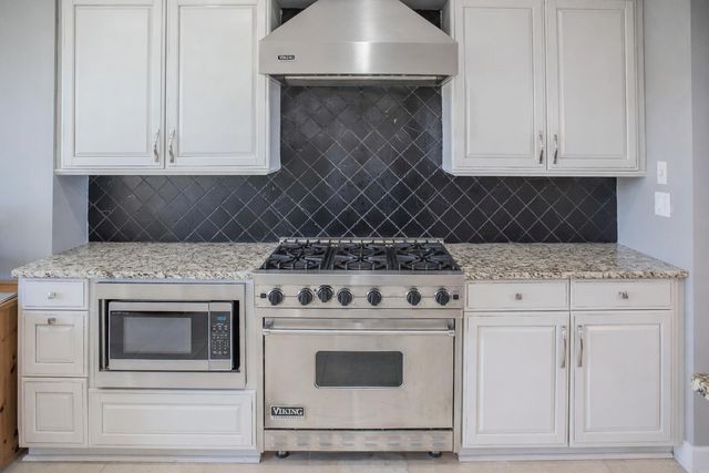 408 Kelly Plantation 410, Destin, FL 32541