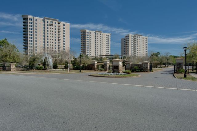 408 Kelly Plantation 410, Destin, FL 32541