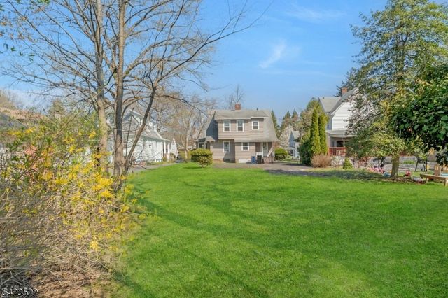 1136 Thornton Ave, Plainfield City, NJ 07060