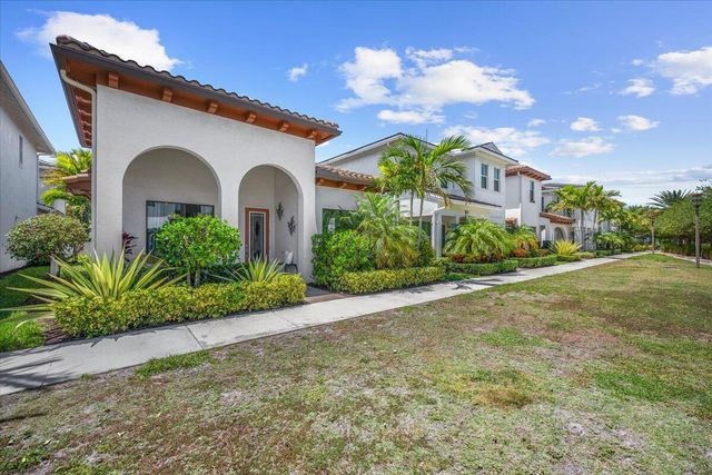 7041 Edison Place, Palm Beach Gardens, FL 33418