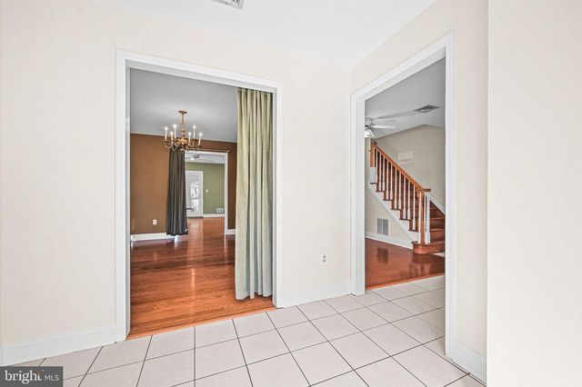 106 CHINGARORA AVE, Keyport, NJ 07735