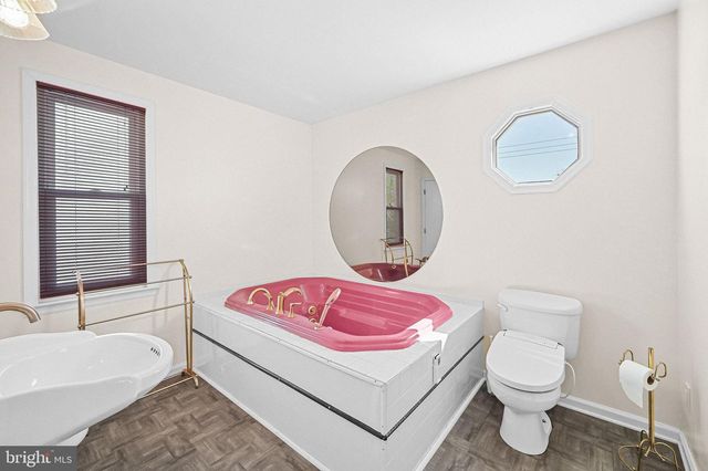 106 CHINGARORA AVE, Keyport, NJ 07735