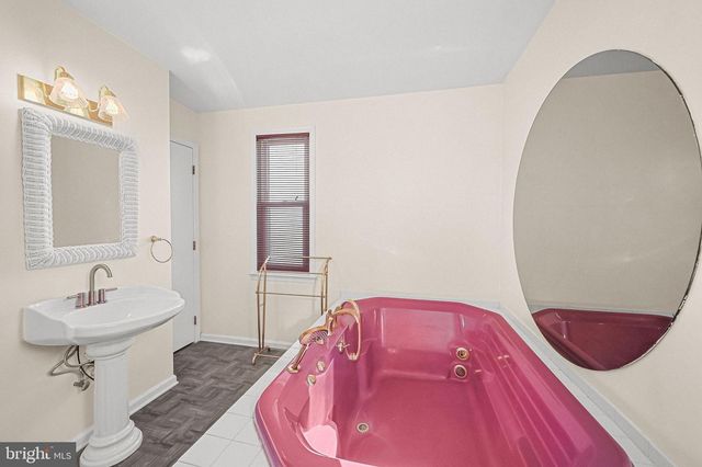 106 CHINGARORA AVE, Keyport, NJ 07735